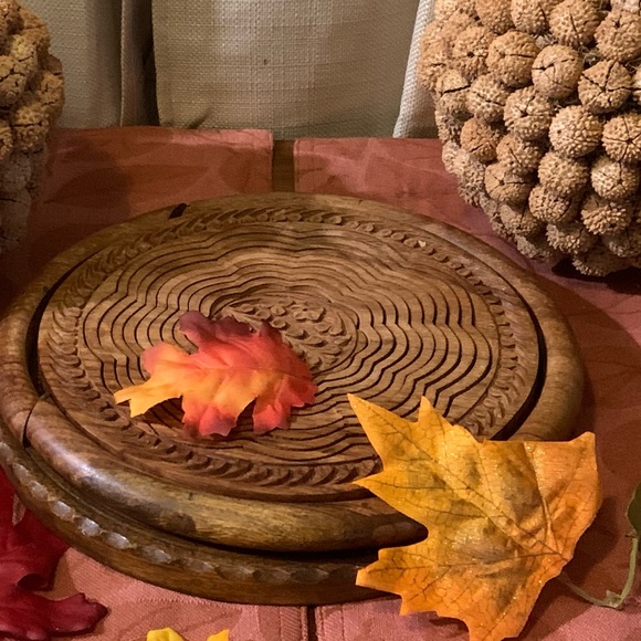 Wooden Basket Style Round Carved Rosewood Collapsible Bowl Round - Picture 2 of 4
